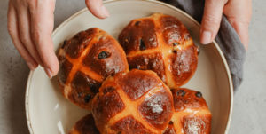 hot cross buns